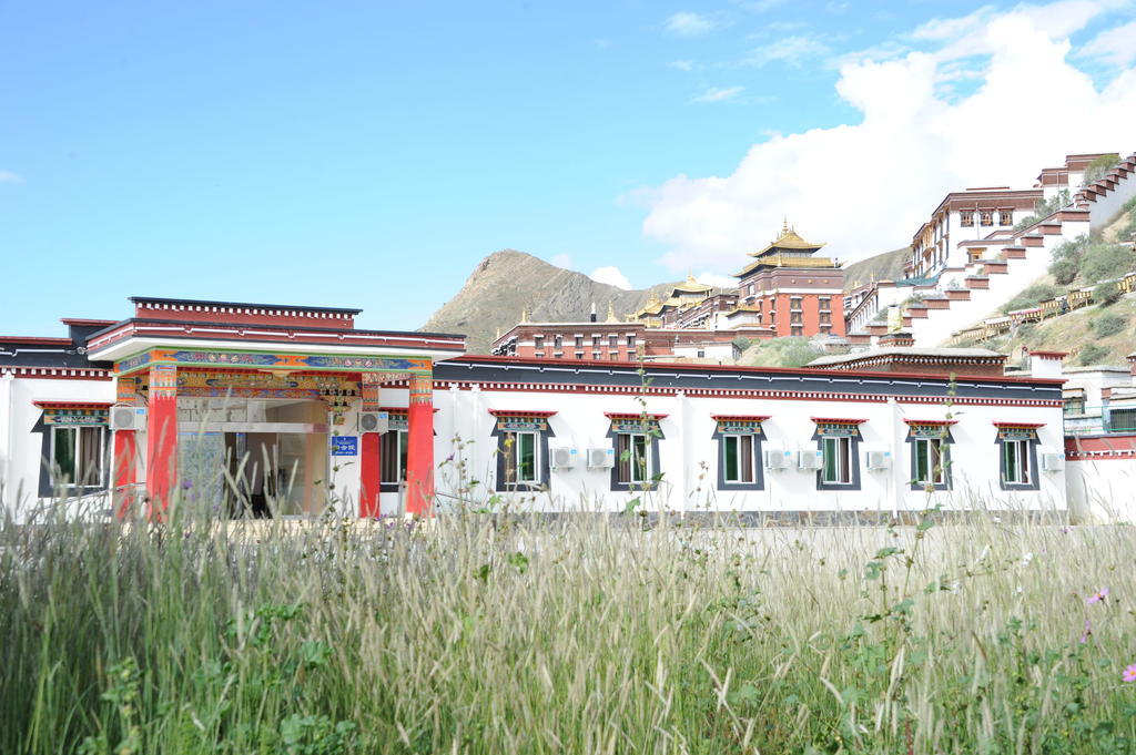 Wanrun International Resort Hotel In Tibet Xigaze Exterior foto